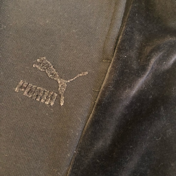 PUMA Cropped Wide Leg Jogger Pants - Picture 4 of 6